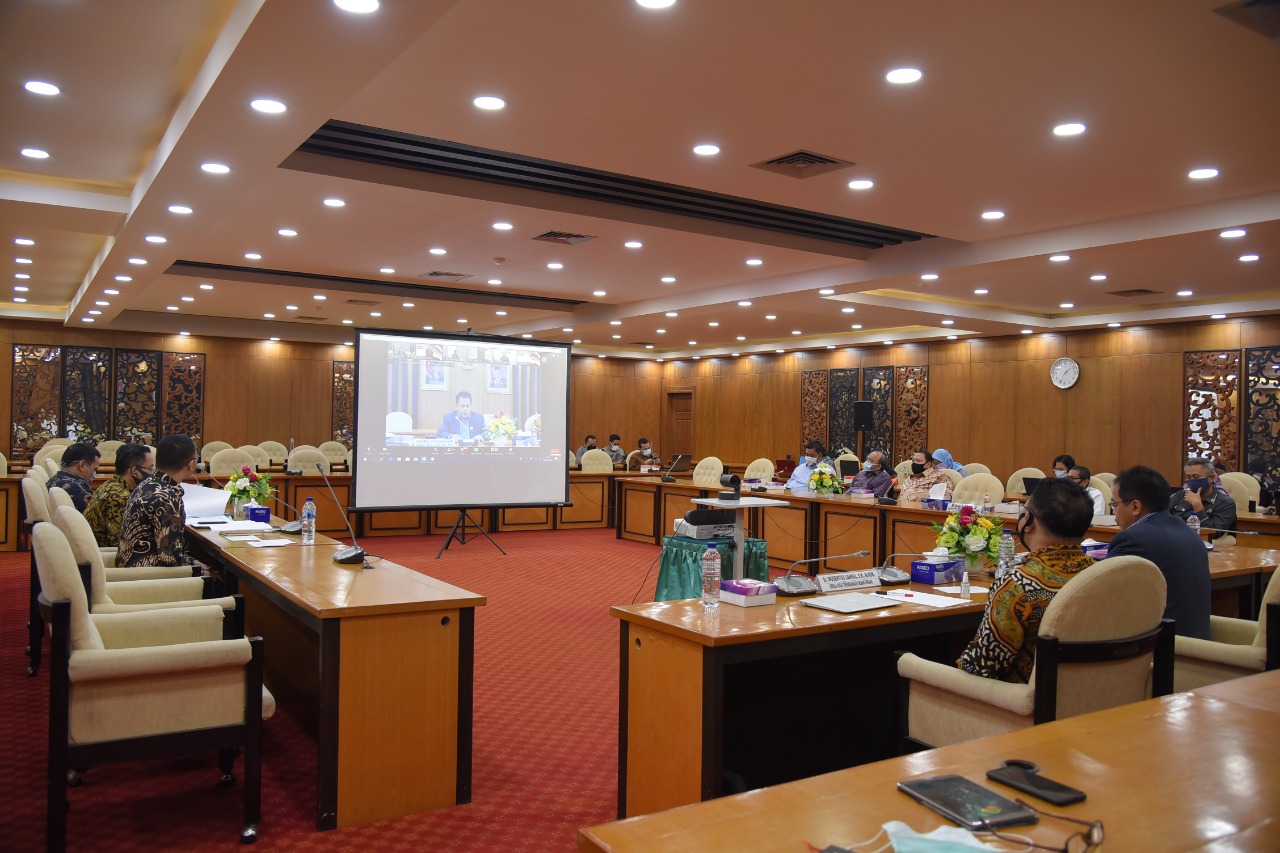 Badan Keahlian DPR RI bekerjasama dengan Sekolah Bisnis IPB University mengadakan Bussiness Talk Series : Strategi Ketahanan Pangan di Era New Normal Pandemi Covid-19